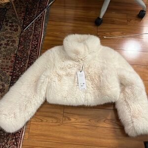 Alo opulent faux fur cropped jacket